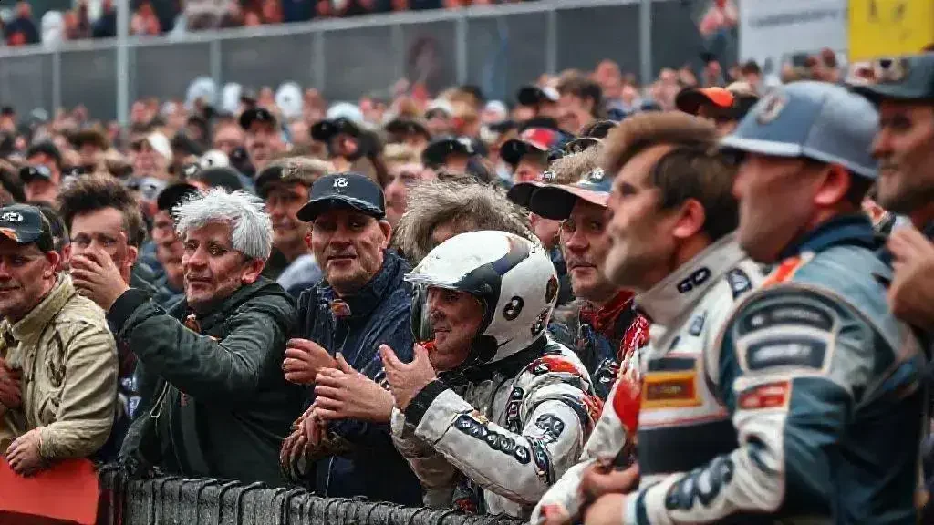 Como o público reagiu ao acidente?